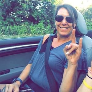 Meet your Posher, Sharon